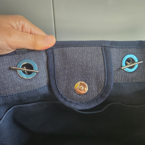 Chanel deauville large tote with box - Picture 11 of 15